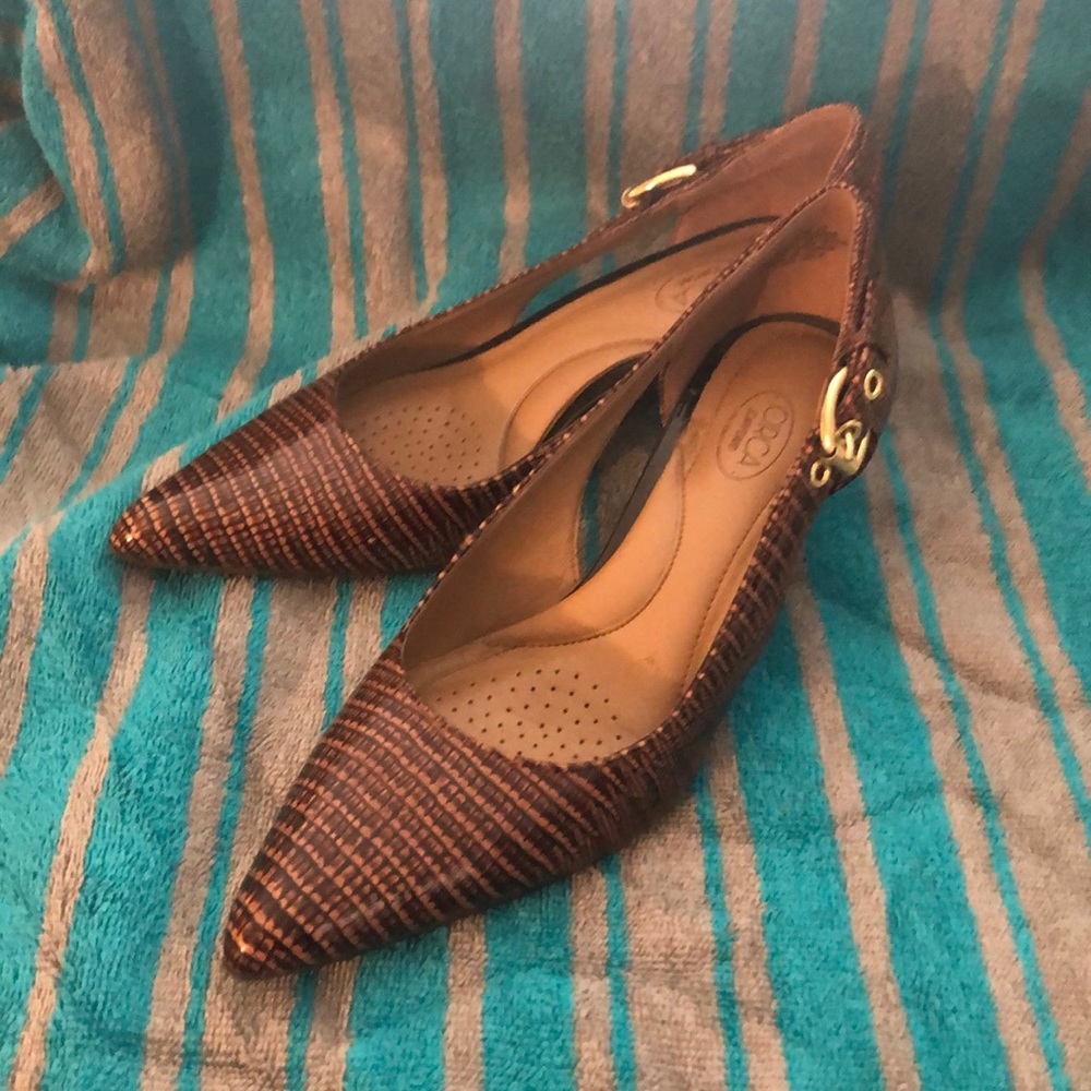 CIRCA Joan & David - calla Lily slingback Size 5.5